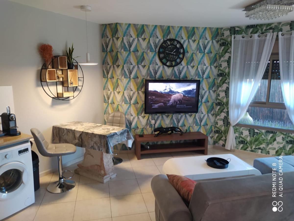 Apartment Amdar Village With Garden Eilat Esterno foto